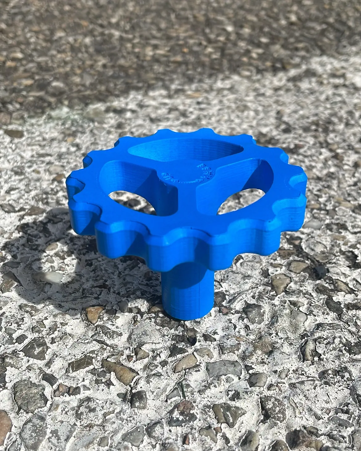 Détail de la valve après peinture avec finition rouge mat